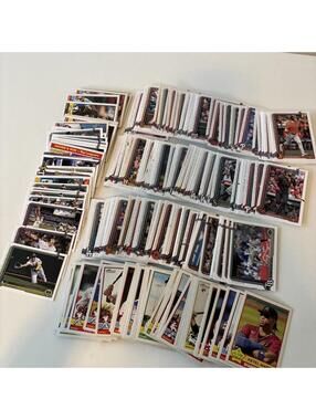 2025 Topps Base Cards (From Costco Flagship Box) – 152 Card Lot